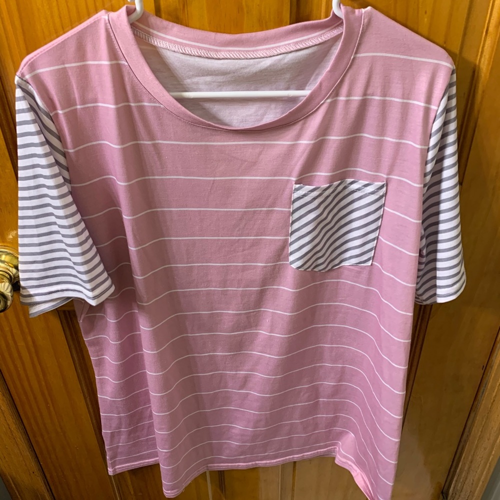 Cute stripped shirt